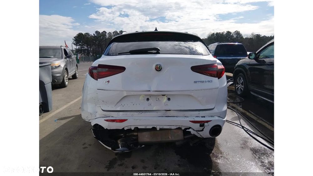 Alfa Romeo Stelvio 2.0 Turbo TI Q4 - 8