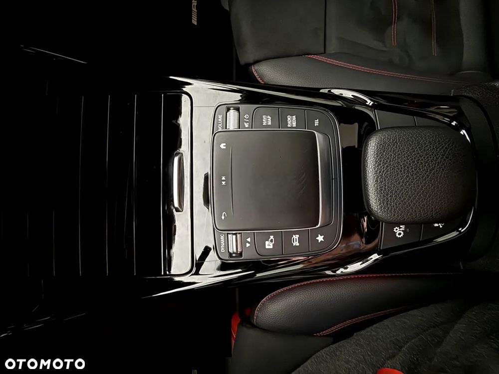 Mercedes-Benz Klasa A 35 AMG 4-Matic 7G-DCT - 9