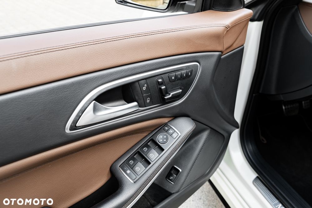 Mercedes-Benz CLA ver-250-amg-line - 19