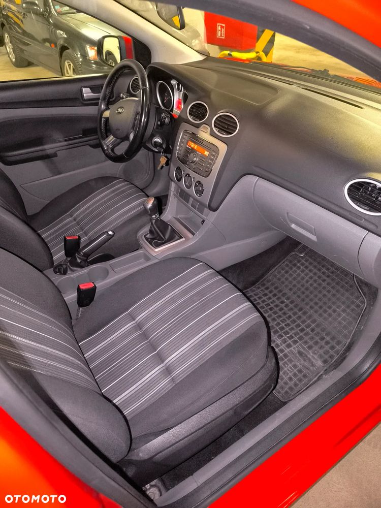 Ford Focus 1.6 TDCi Trend - 9