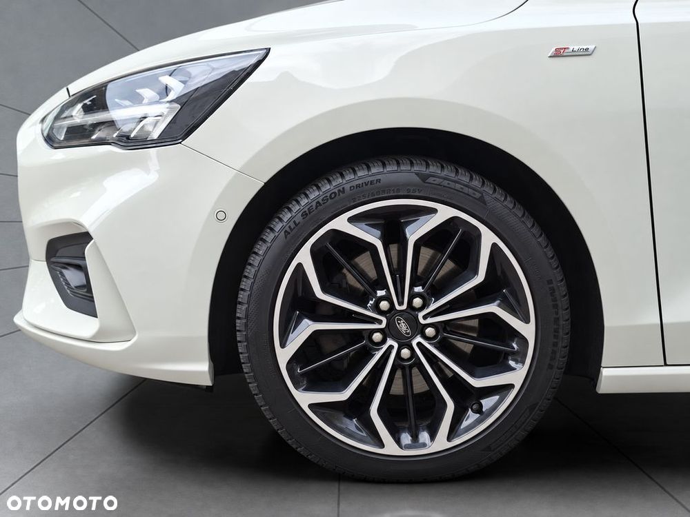 Ford Focus 1.5 EcoBoost ST-Line - 9