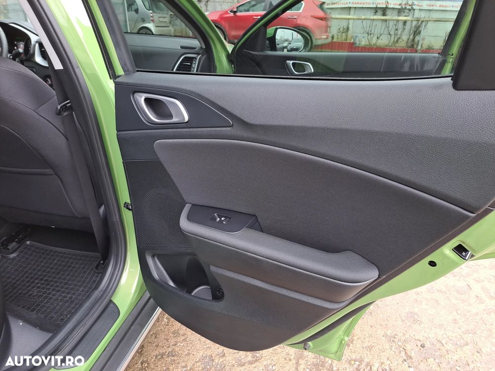 Kia XCeed 1.5 T-GDI 7DCT City - 23