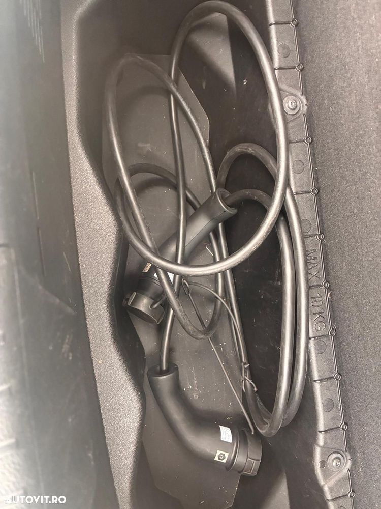 Renault Megane EV40 standard charge equilibre - 9