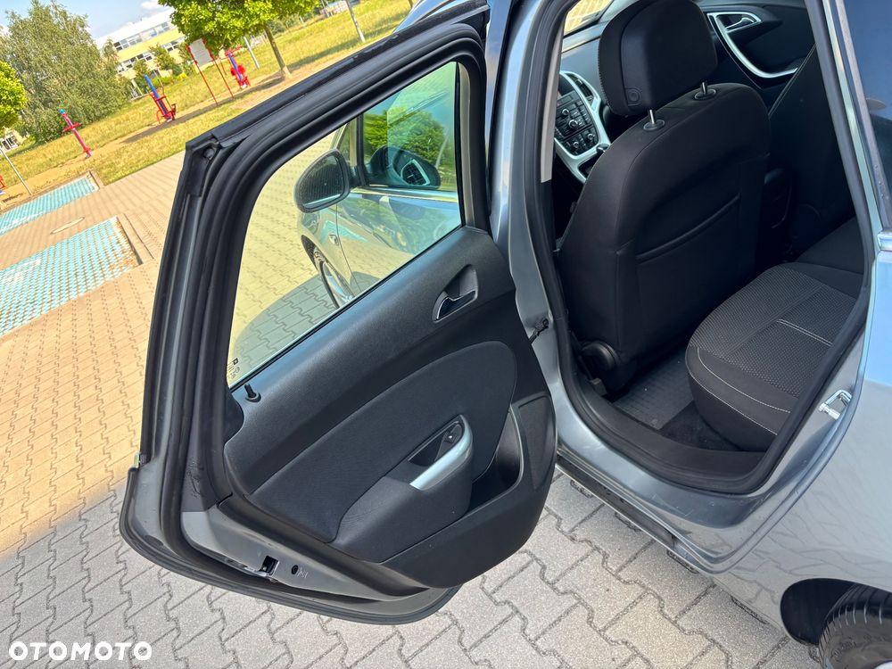 Opel Astra 1.6 T Sport - 13