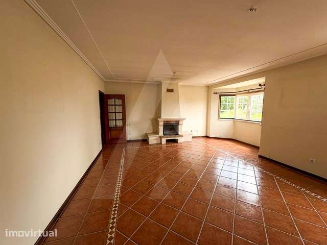 Apartamento T3 implex com garagem fechada em São Bernardo - Grande imagem: 5/21