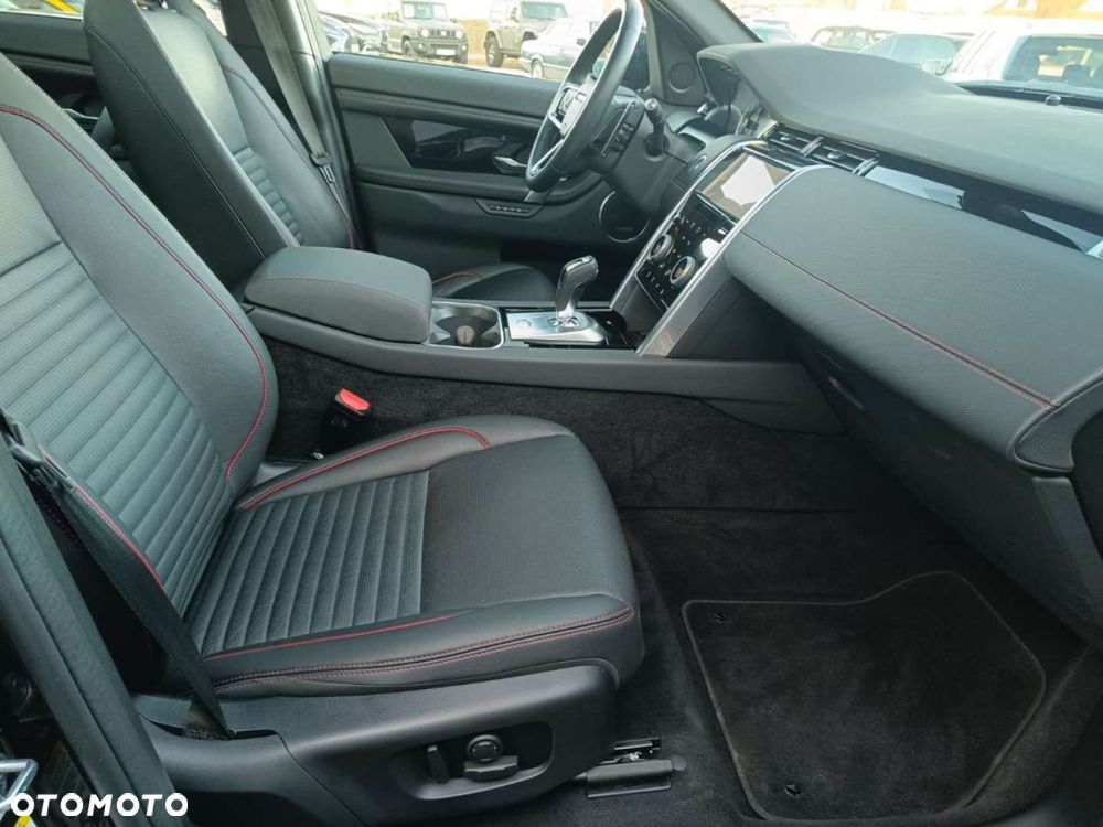 Land Rover Discovery Sport - 26