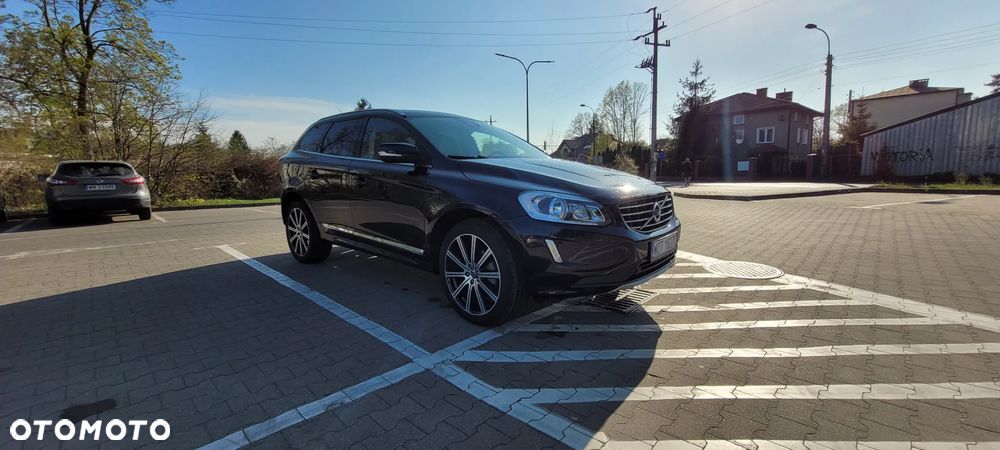 Volvo XC 60 T5 Drive-E Ocean Race - 8