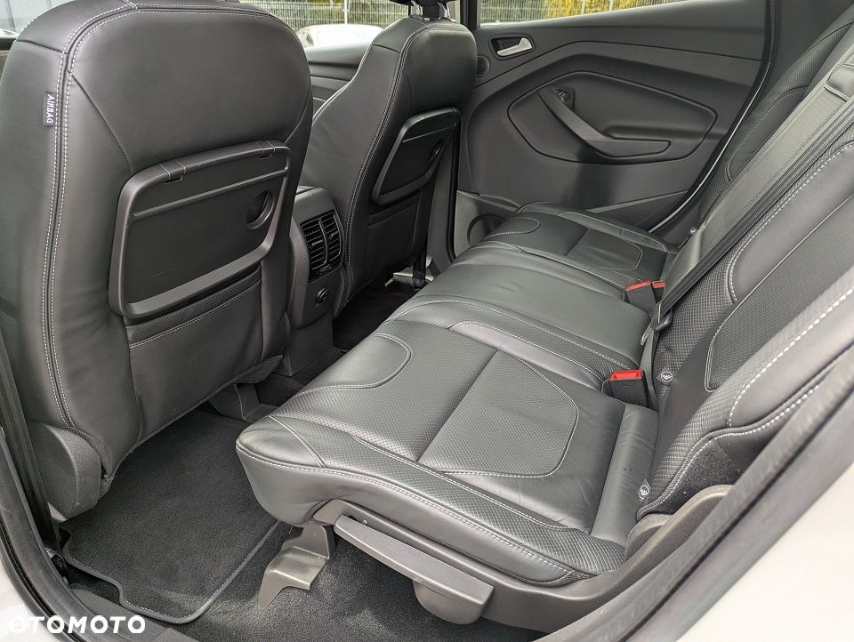 Ford Kuga 2.0 TDCi 4x4 Titanium - 25