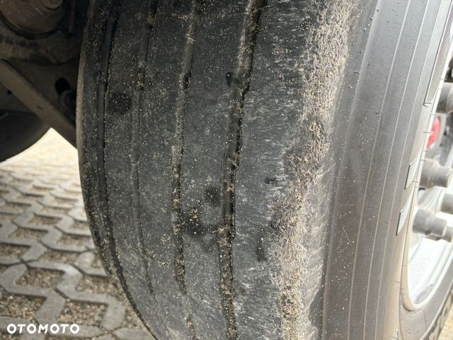 Schwarzmuller Kurtyna, SAF, oś podnoszona, dach podnoszony - 13