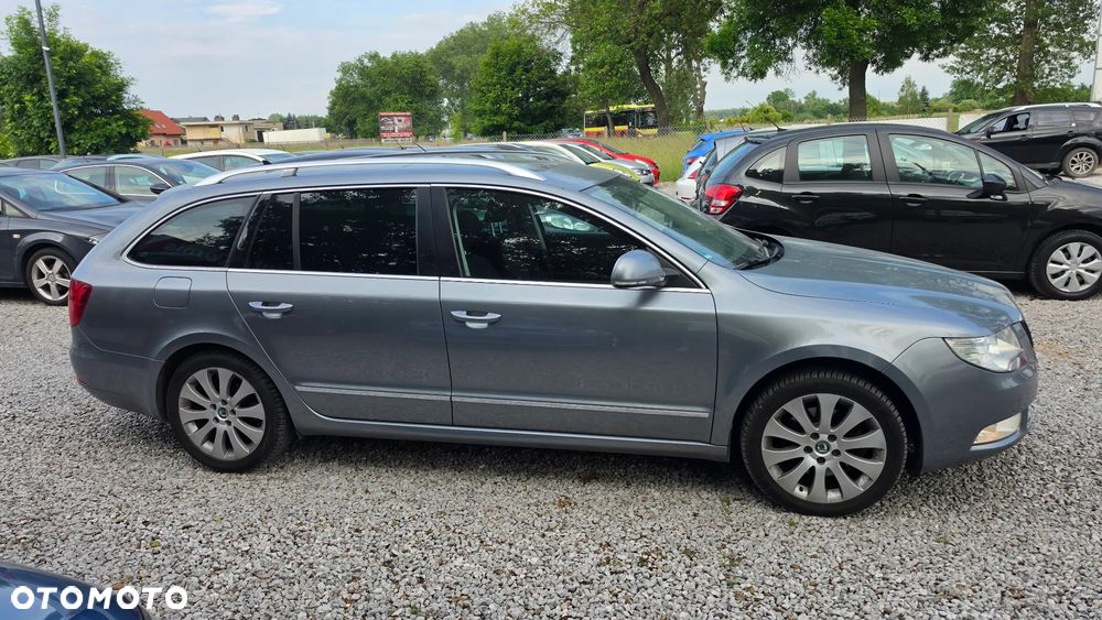 Skoda Superb 2.0 TDI DSG Elegance - 9