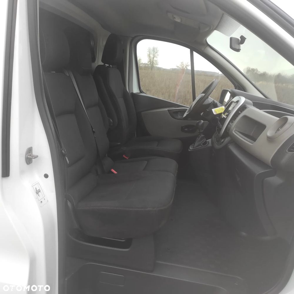 Renault Trafic - 13