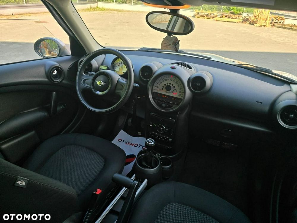MINI Countryman - 25