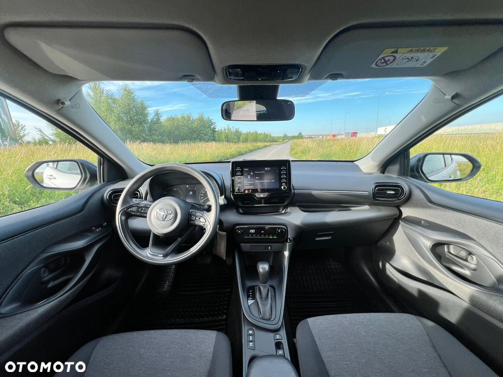 Toyota Yaris - 12