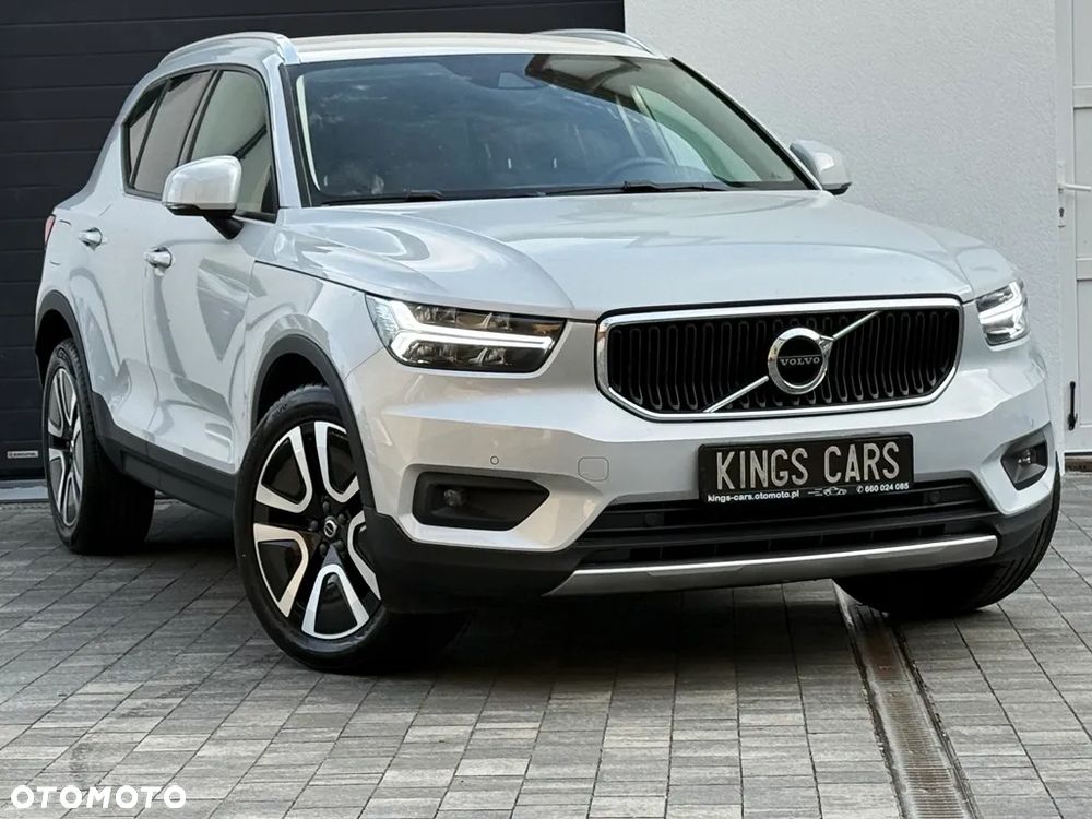 Volvo XC 40 B4 B AWD Geartronic Momentum Pro - 28