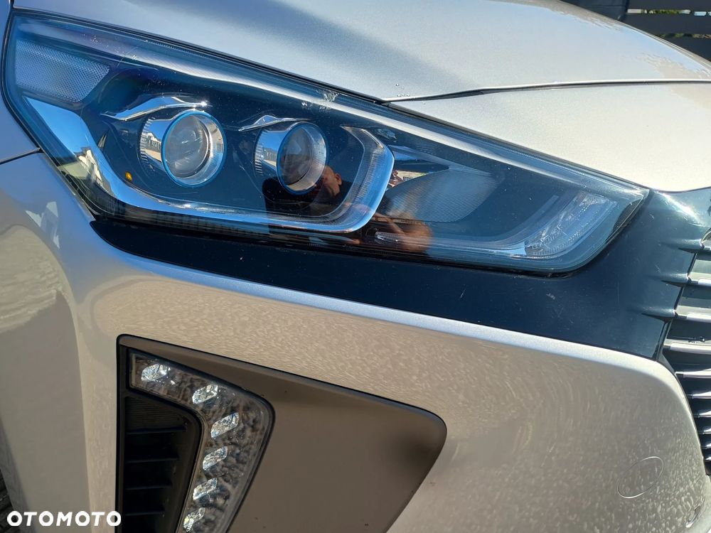 Hyundai IONIQ 1.6 GDI Premium - 30