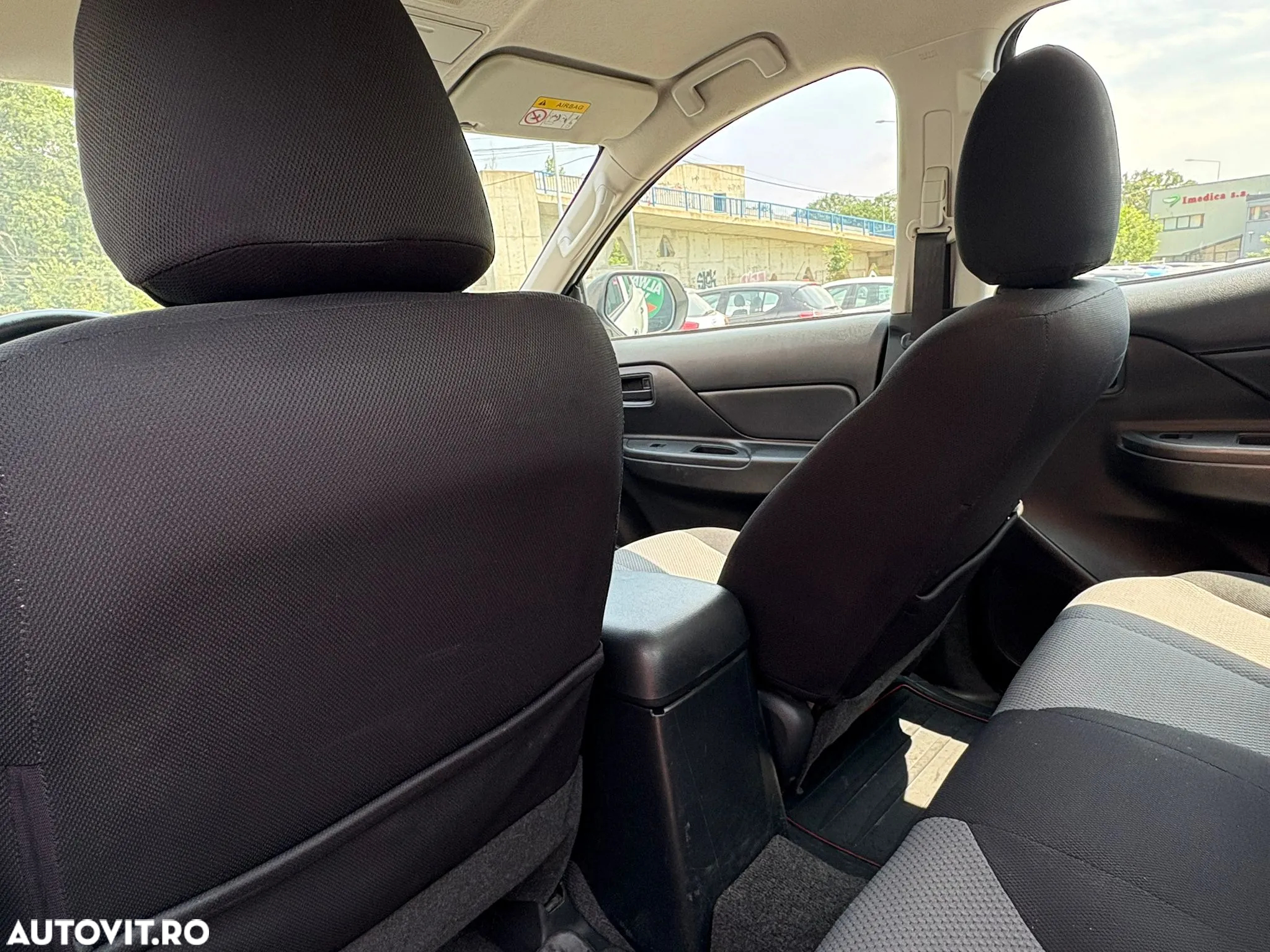 Mitsubishi L200 Double Cab 2.2 DI-D M/T Instyle - 8