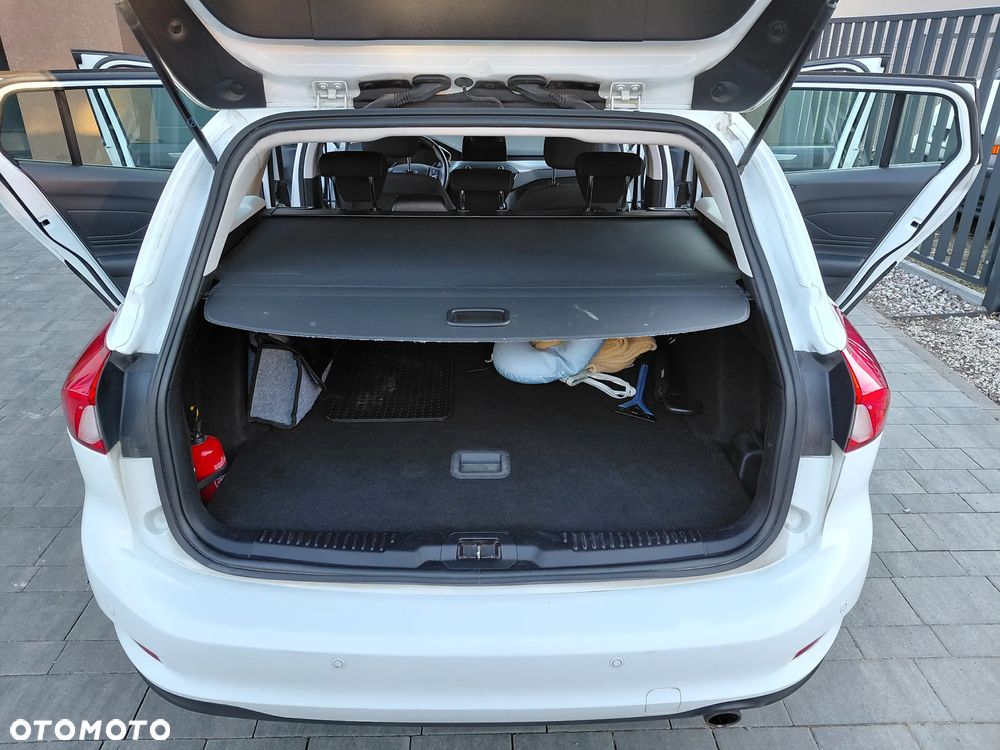 Ford Focus 1.5 EcoBoost Titanium - 19