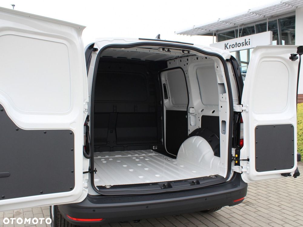 Volkswagen Caddy Pro 2.0 TDI Manual - 6