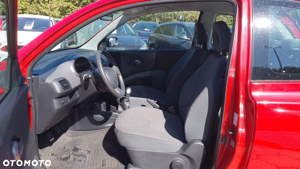 Nissan Micra - 16