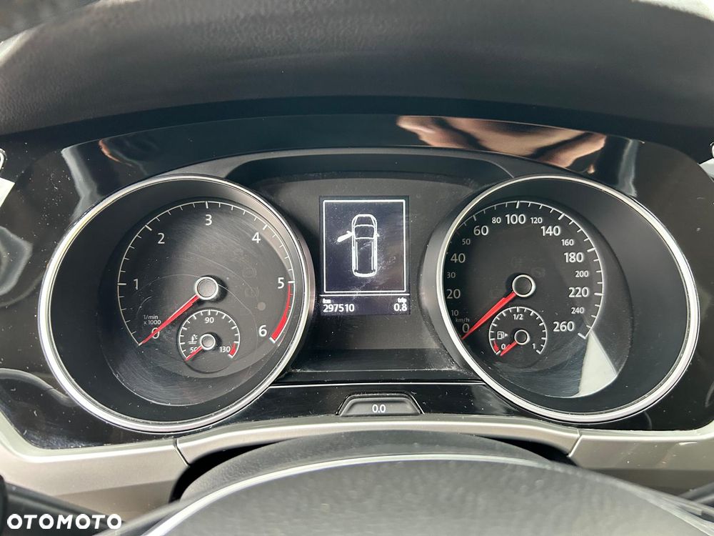 Volkswagen Touran 1.6 TDI BMT Trendline - 28