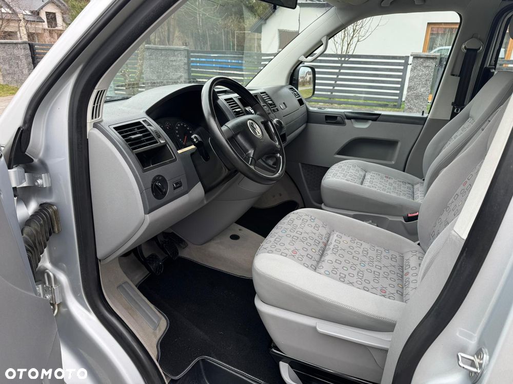 Volkswagen Transporter - 12