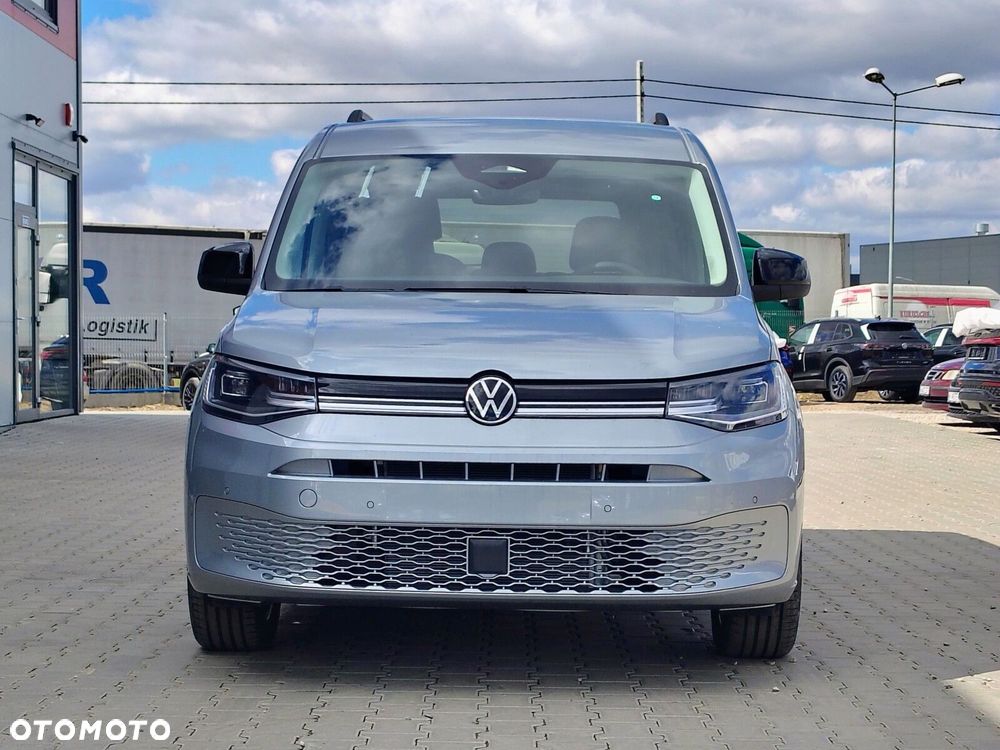 Volkswagen Caddy Caddy Maxi Life 7-miejscowy silnik: 1,5 l TSI eHybrid EU6 85 kW / skrzynia biegów: automatyczna DSG, 6-biegowa rozstaw osi: 2970 mm - 3