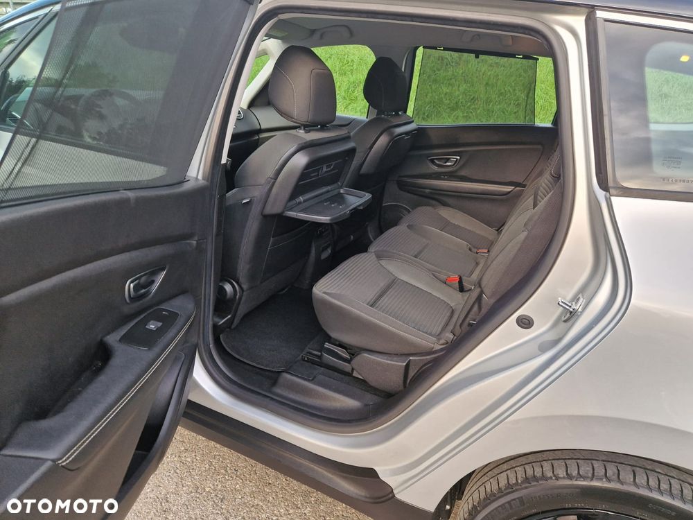 Renault Scenic - 12