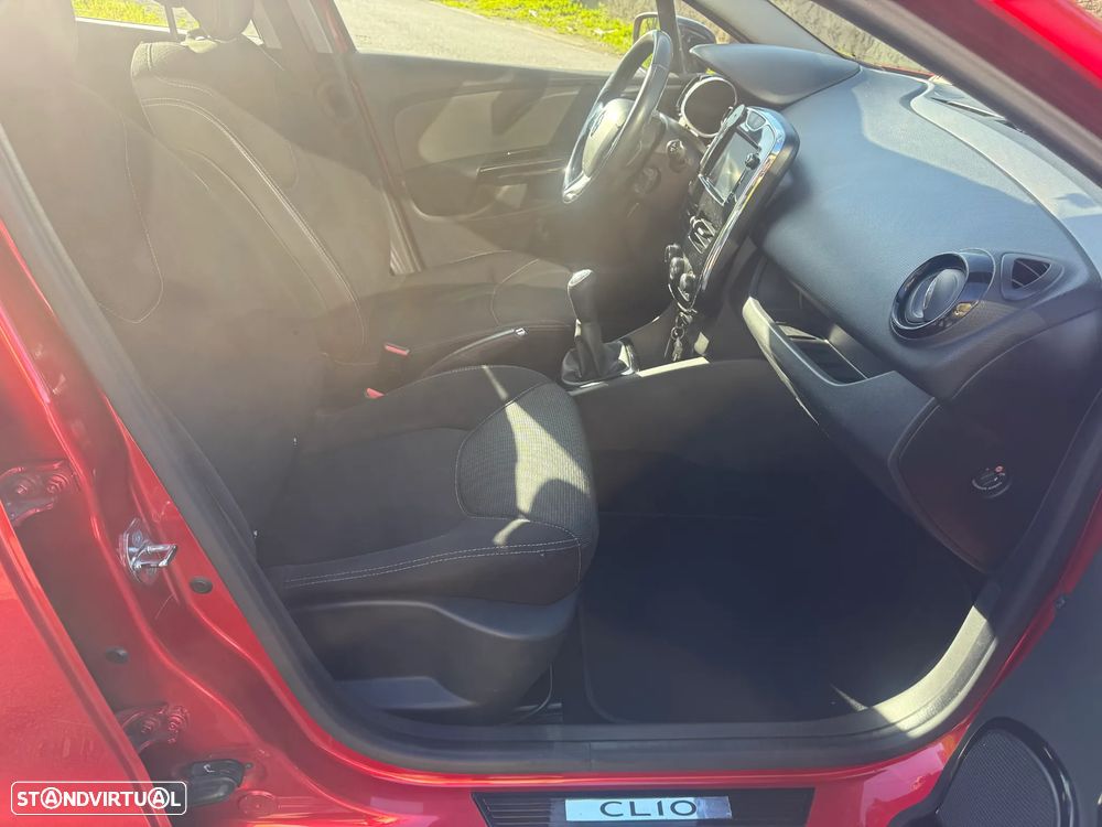 Renault Clio ENERGY TCe 90 Start & Stop Experience - 12