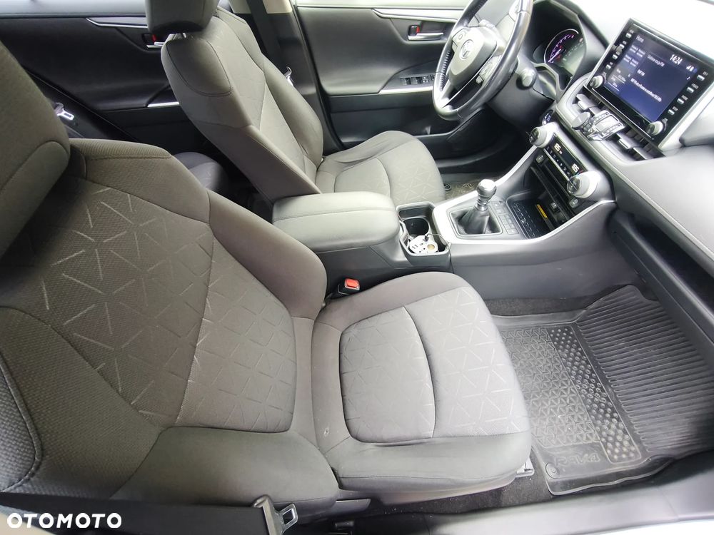 Toyota RAV4 2.0 Comfort 4x2 - 34