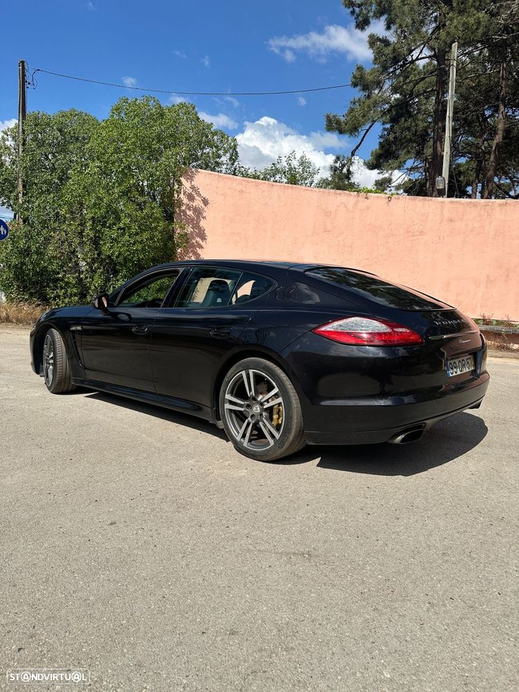 Porsche Panamera Platinum Edition - 4