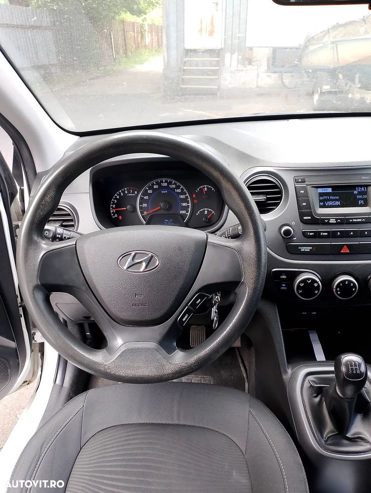 Hyundai i10 - 11