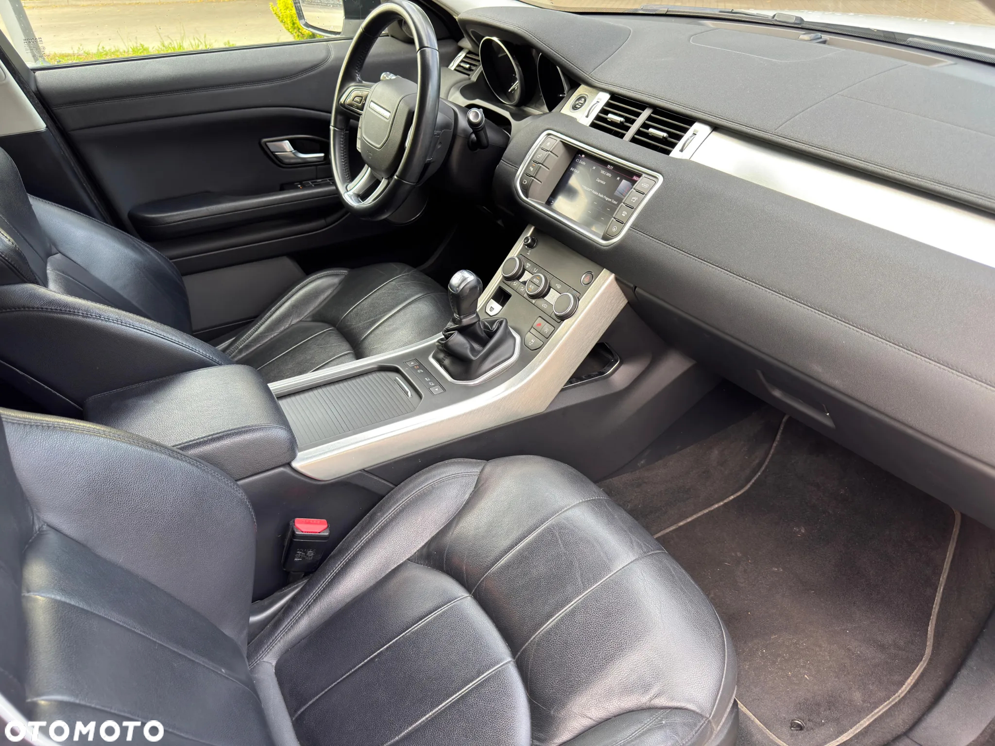 Land Rover Range Rover Evoque - 15