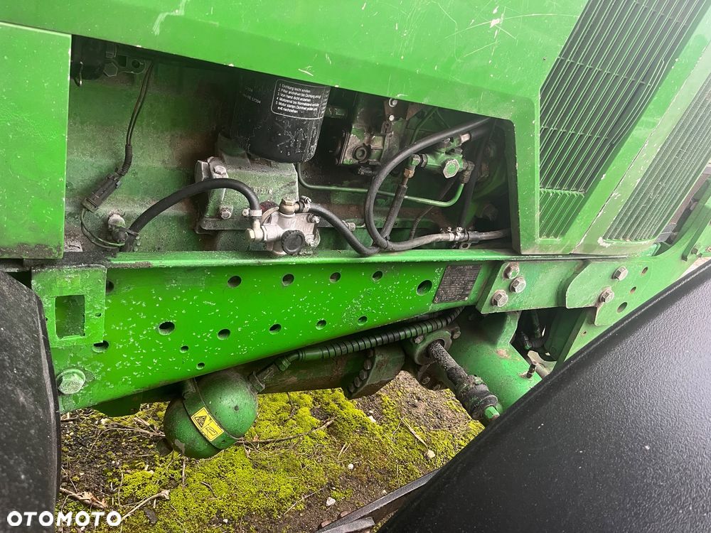 John Deere 7710 - 9