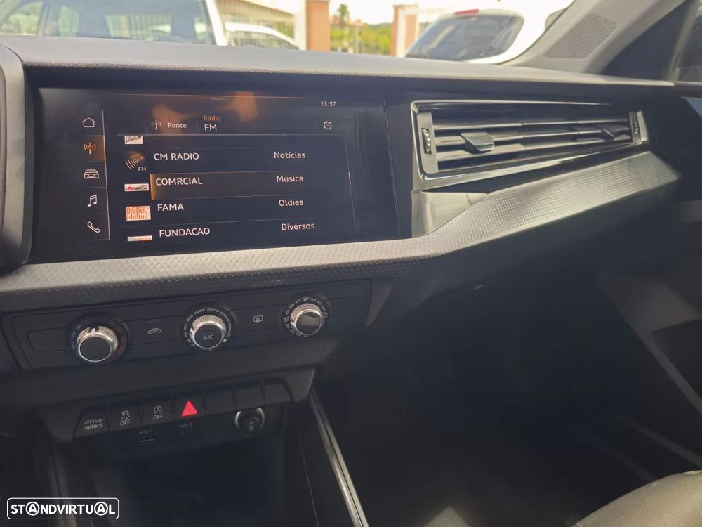 Audi A1 Sportback 30 TFSI Advanced S tronic - 9