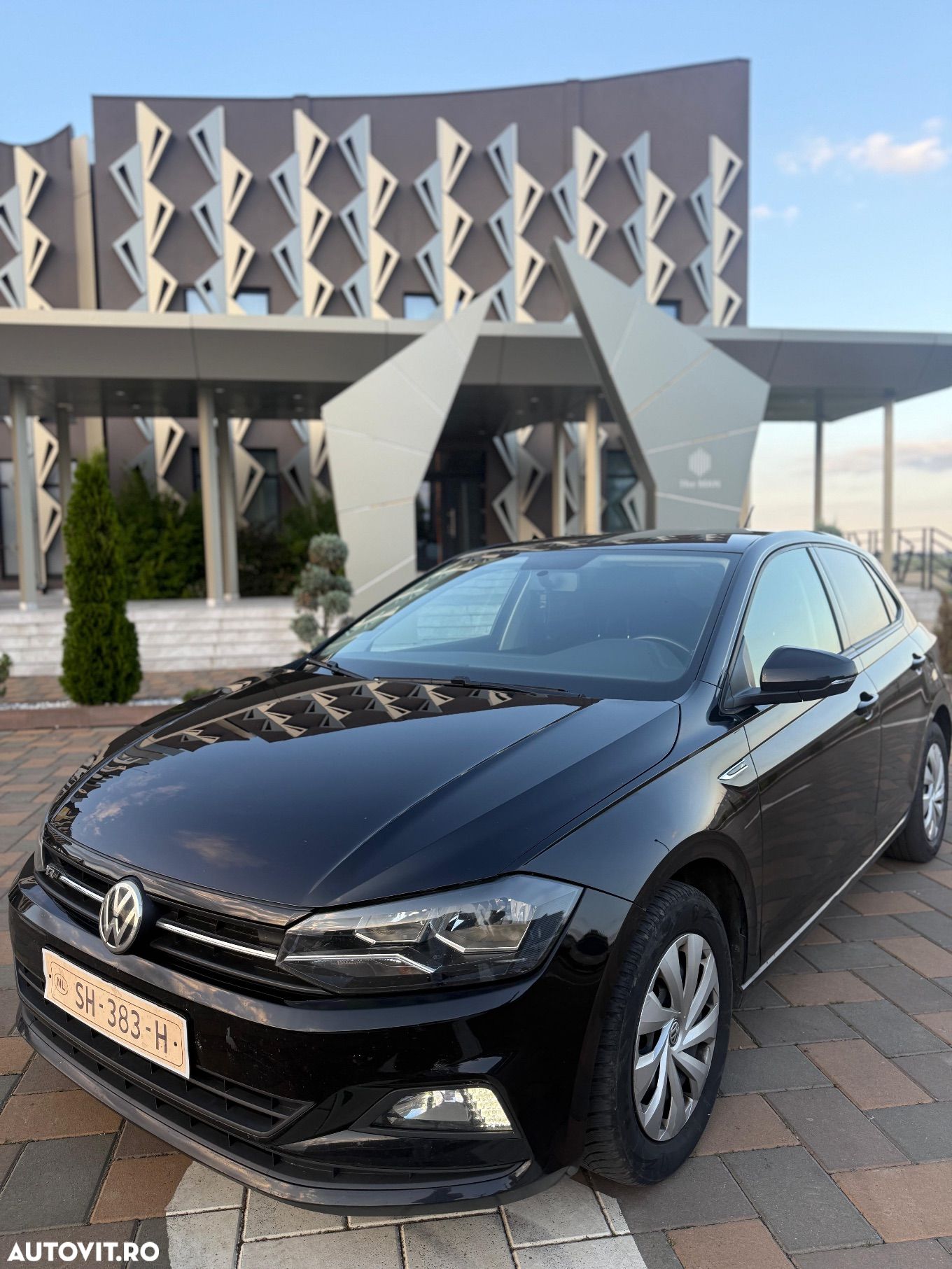 Volkswagen Polo 1.6 TDI Highline - 1