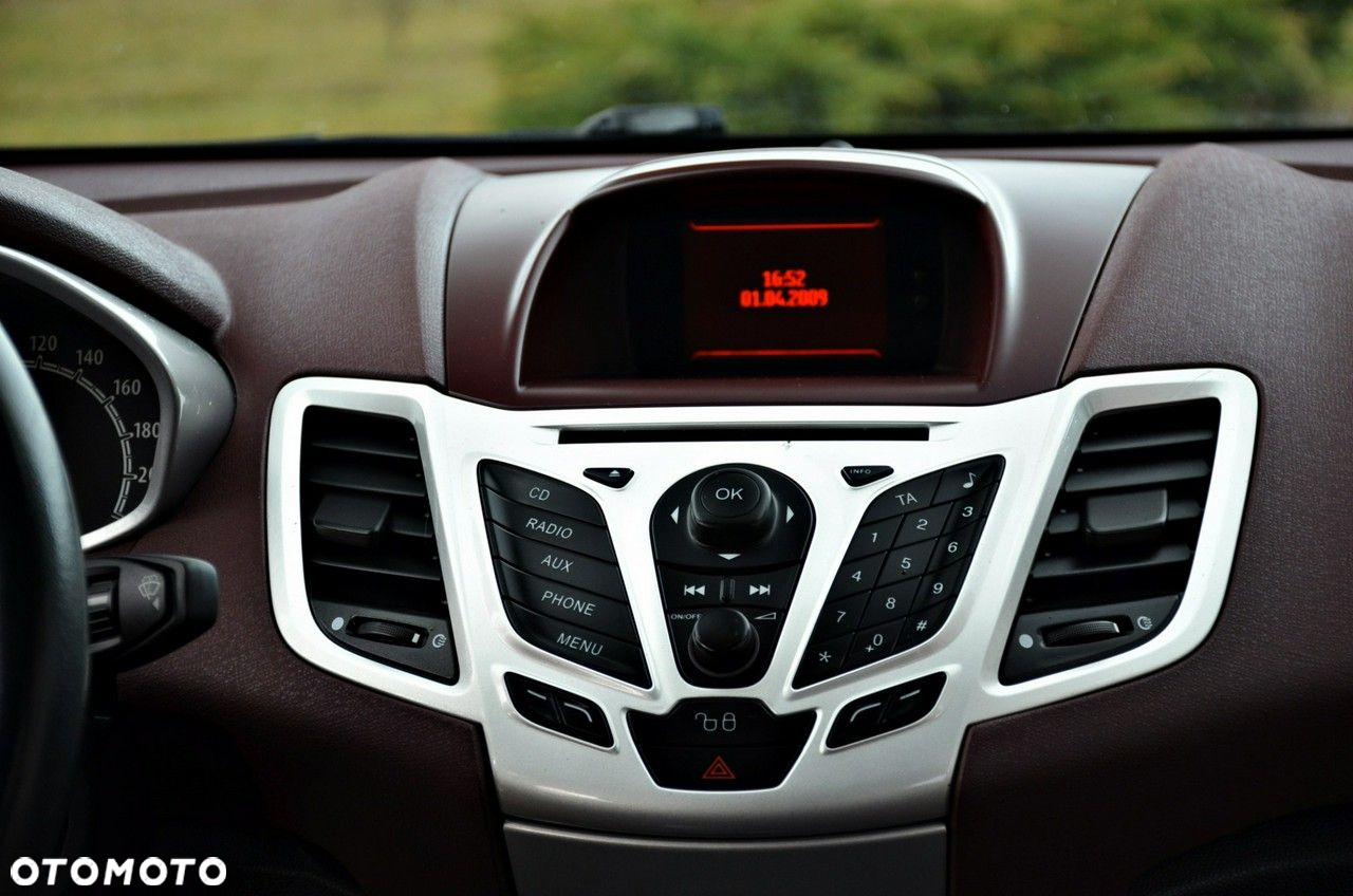 Ford Fiesta - 29