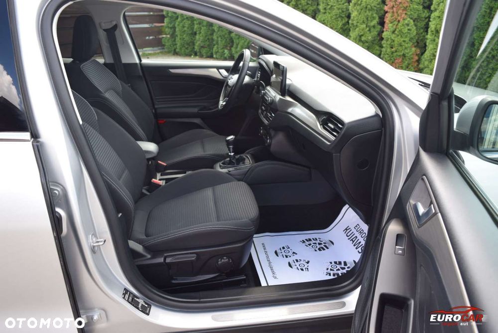 Ford Focus 1.0 EcoBoost Titanium Business - 16