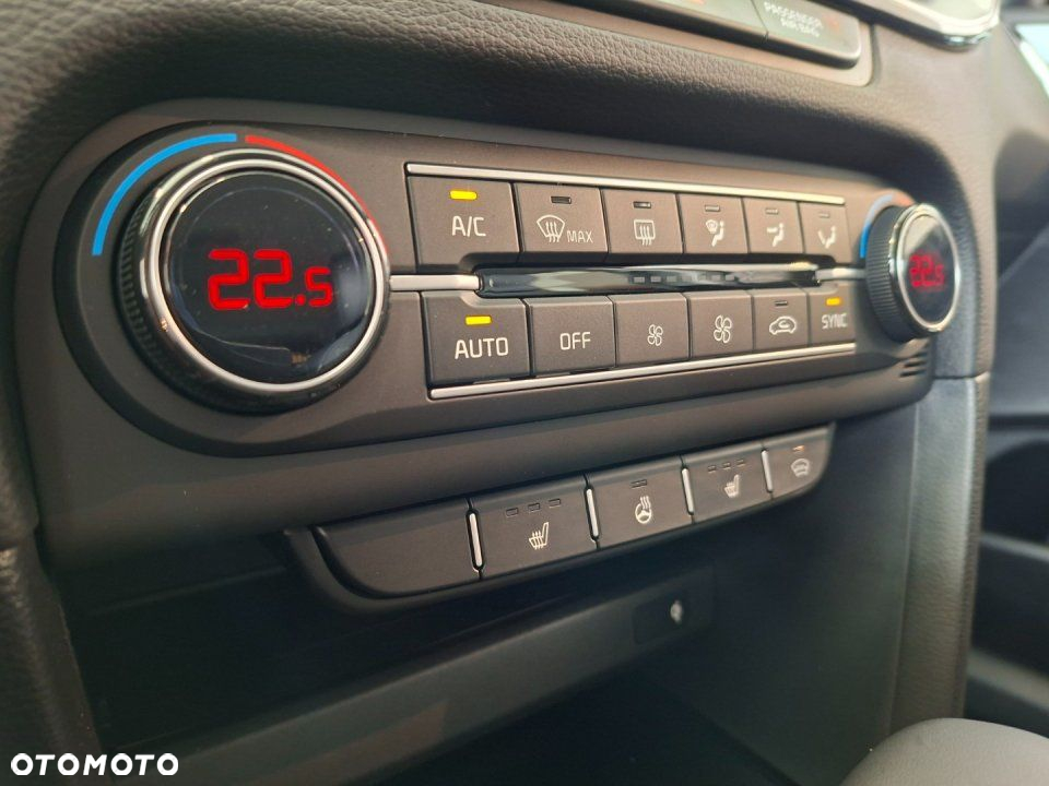 Kia XCeed - 20