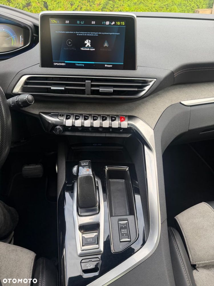 Peugeot 3008 1.6 PureTech HYbrid4 GT Line S&S EAT8 - 24