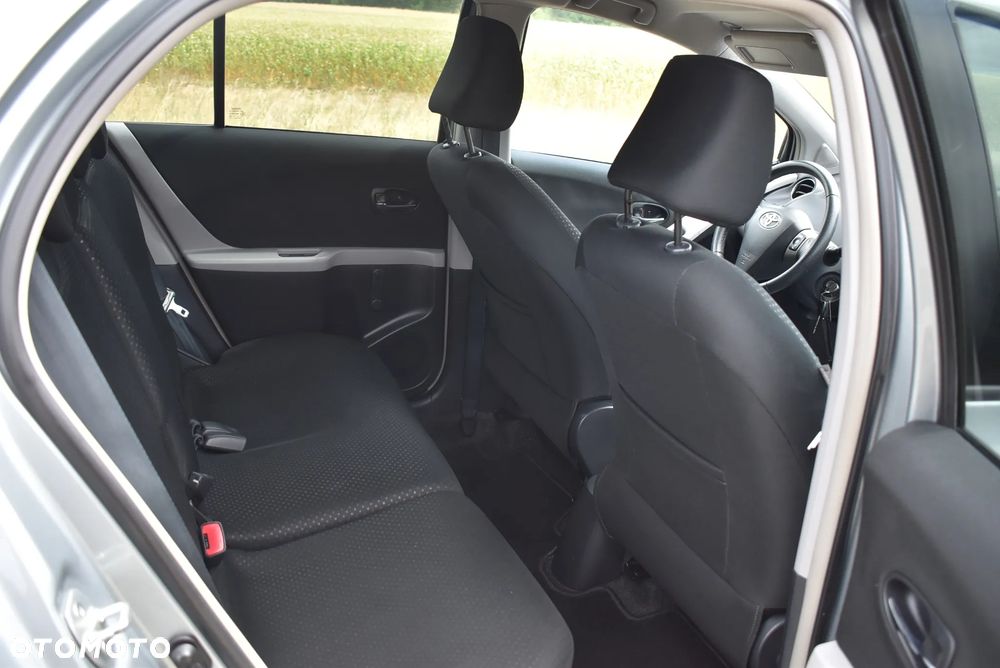 Toyota Yaris 1.33 VVT-i Life - 27