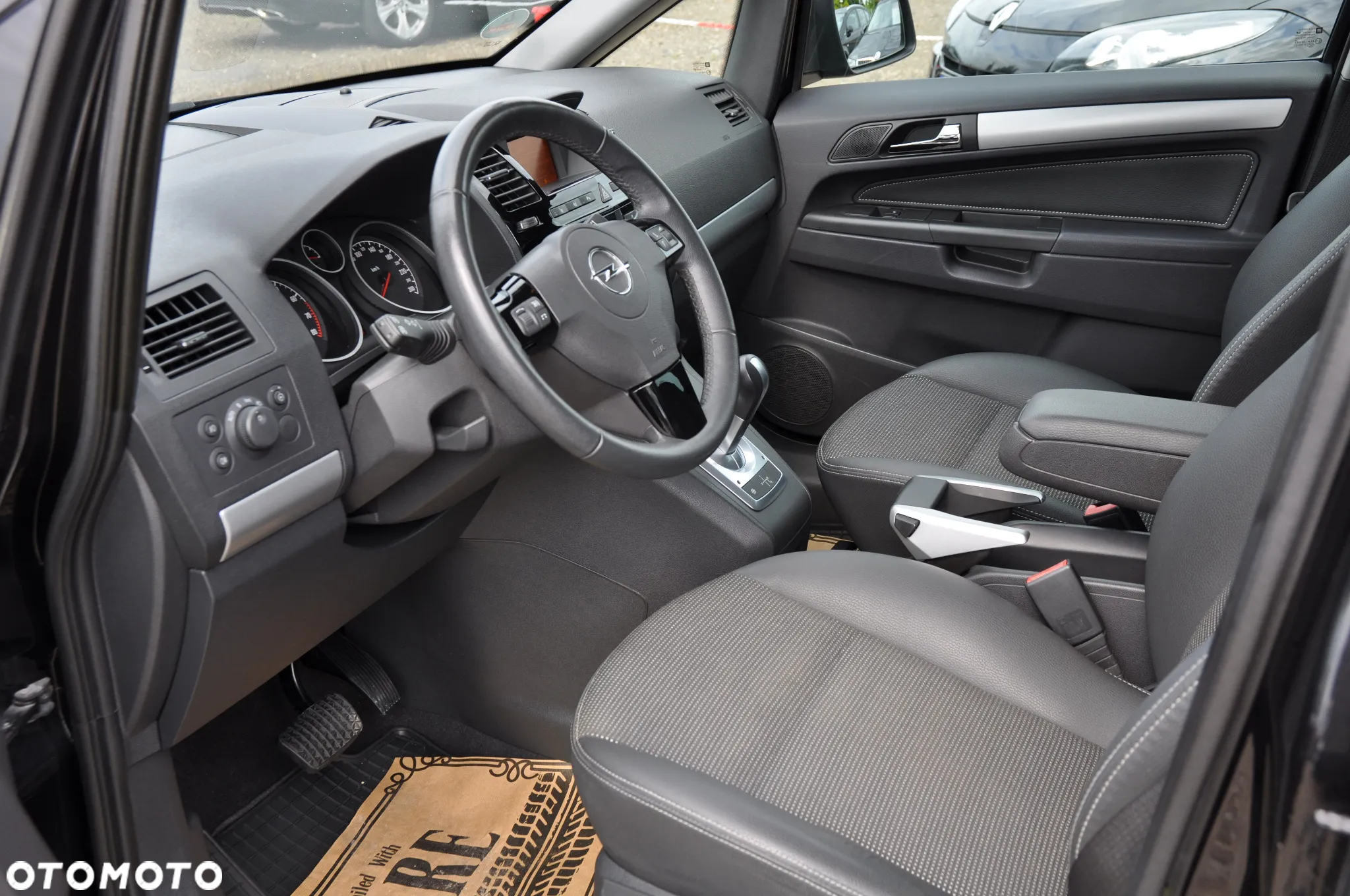 Opel Zafira 1.8 Essentia EasyTronic - 8
