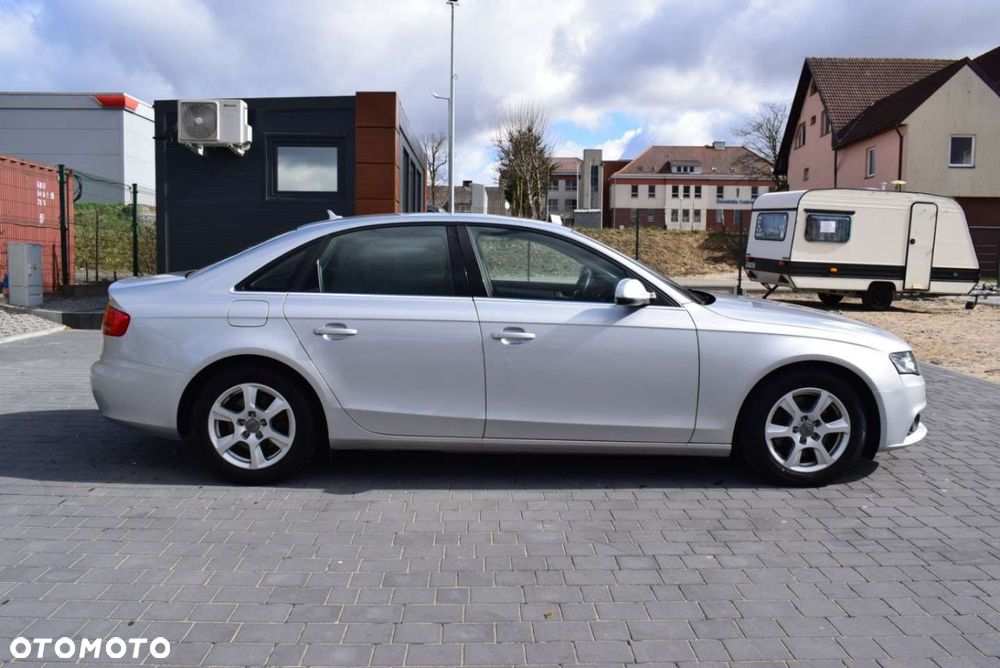 Audi A4 Limousine 2.0 TDI DPF Ambiente - 6