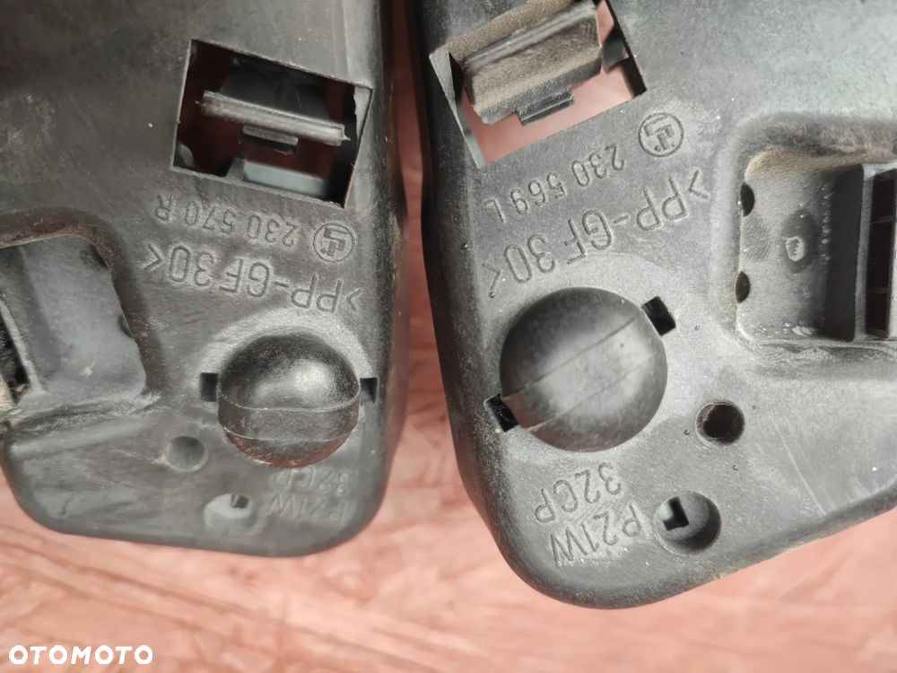 BMW E46 COUPE / CABRIO ORYGINALNE WKŁADY LAMP MAŁYCH LAMP W KLAPĘ LEWY / PRAWY O NR. 63 21 8 374 807 / 63 21 8 374 808 OEM W BARDZO DOBRYM STANIE - 10