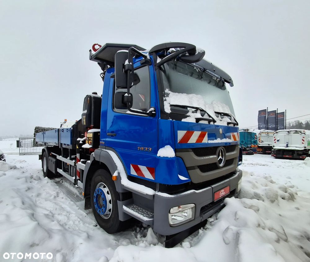 Mercedes-Benz Axor 1933 HDS FASSI F135 17 Metrów Żuraw Skrzynia Siodło Zawieszenie Resor 2010r Sprowadzony Przyczepa Do Przewozu Transportu Zbrojenia Zestaw Ciekawa Konfiguracja Niski Przebieg - 1