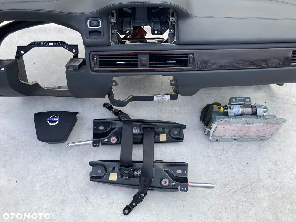 VOLVO V70 XC70 S80 DESKA SKÓRA KONSOLA KOKPIT PULPIT PÓŁKA PARAPET PODUSZKI POWIETRZNE KIEROWCY PASAŻERA AIRBAG PASY PAS KURTYNA AIR BAG FOTELA W FOTEL  Raz2 - 5