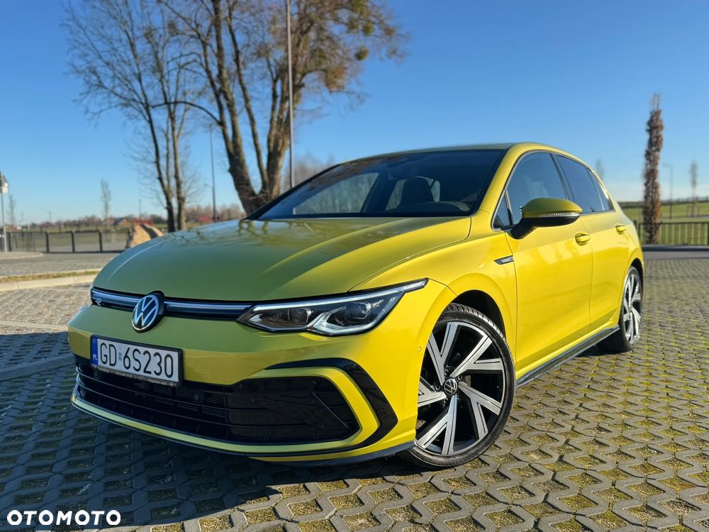Volkswagen Golf 1.5 eTSI OPF DSG R-Line - 1