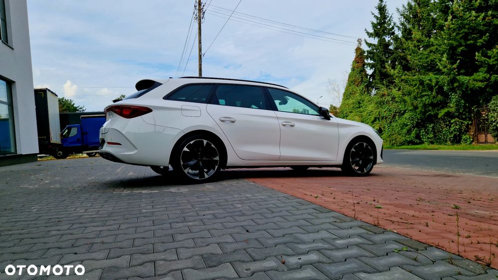 Cupra Leon 1.5 eTSI DSG - 11