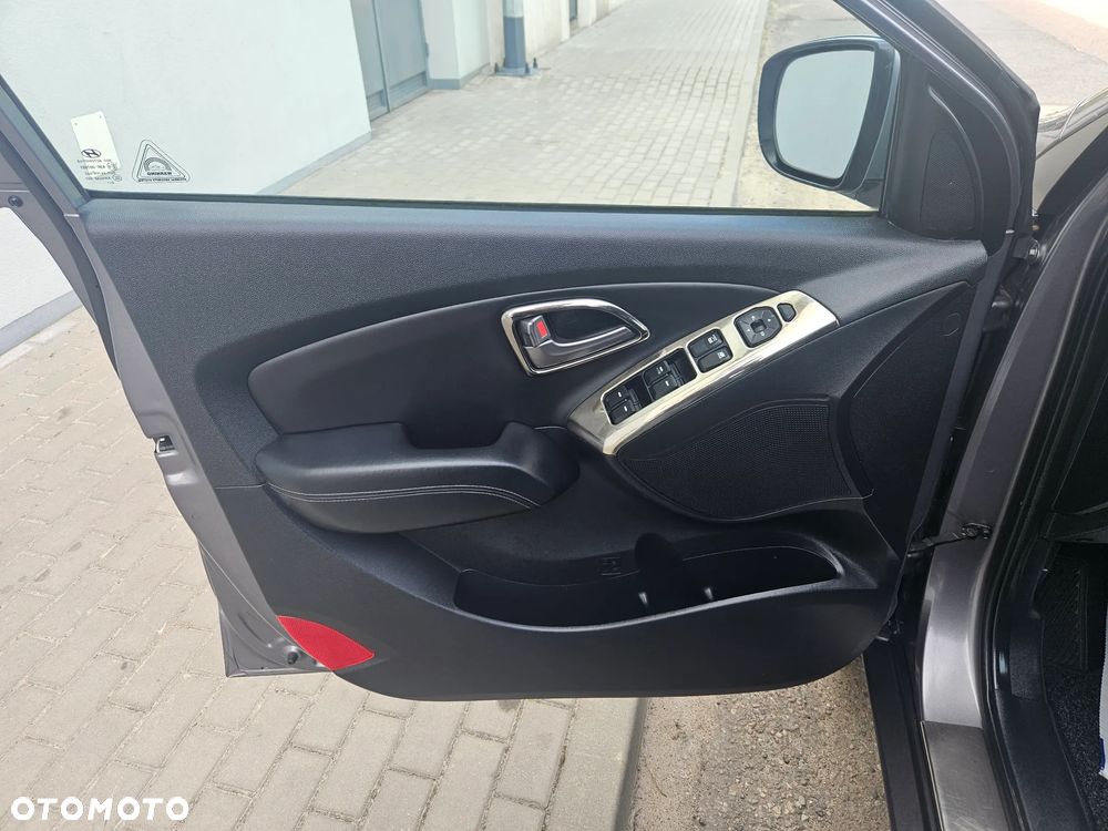 Hyundai ix35 blue 1.6 2WD Finale - 15