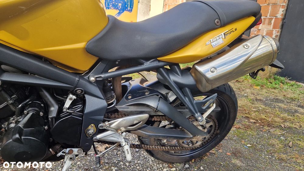 Triumph Street Triple 675 cały na części. Bezwypadkowy. Rama, czasza, lampa, bak, wahacz, zaciski, tłumik, kierunkowskazy, chłodnica. - 9