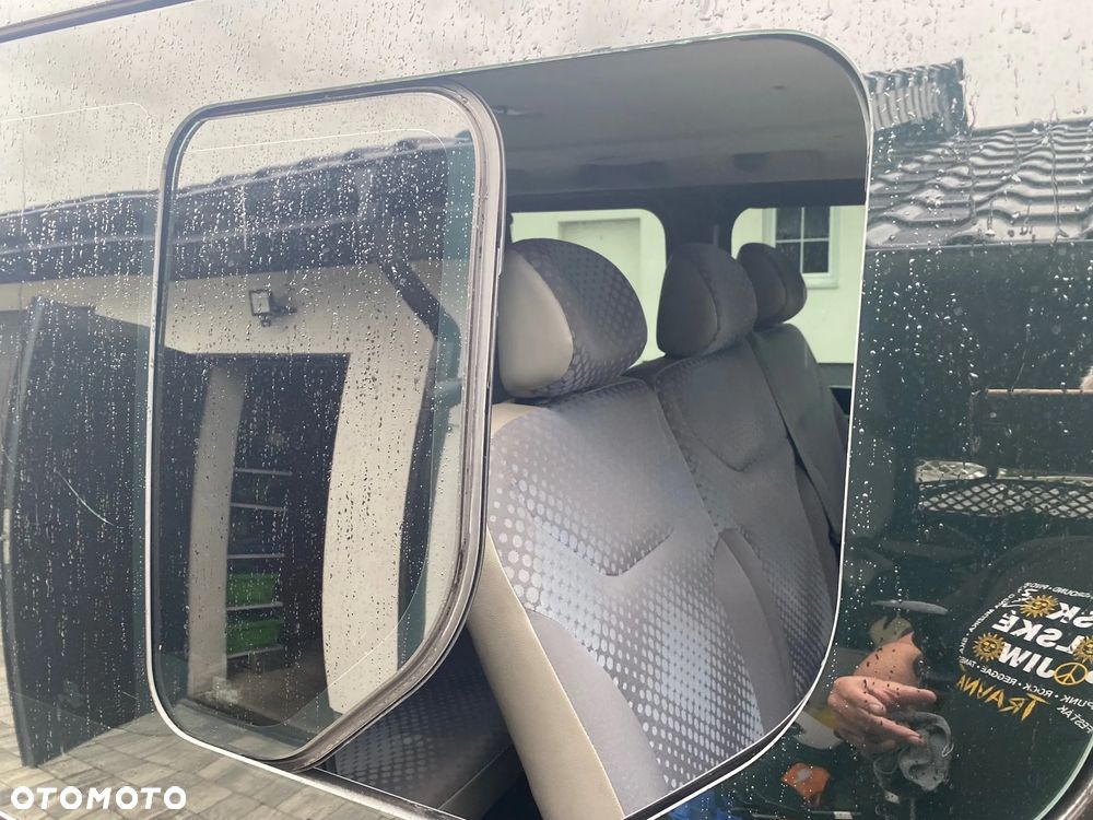 Opel Vivaro L2H1 2.9t - 17